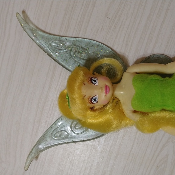 Walt Disney's Mattel Peter Pan Tinker Bell Barbie Doll & Christmas Tree Ornament - Picture 2 of 6